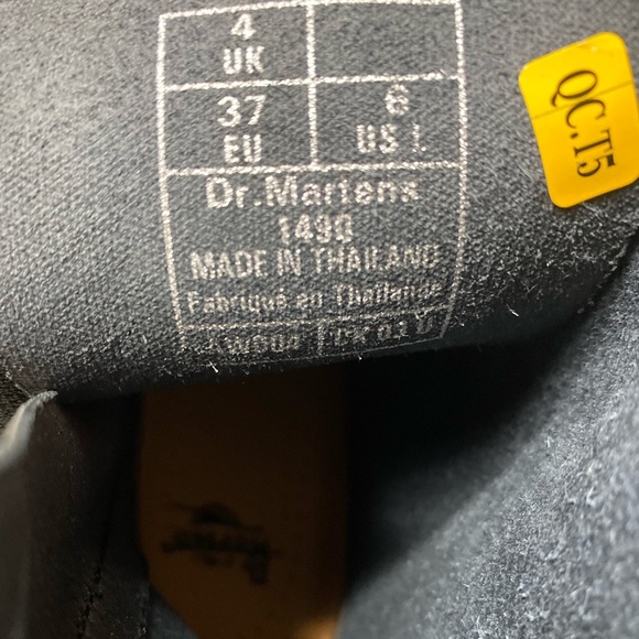 Dr Martens Modern Classics 1460 Patent 8-Eye Boots - Picture 5 of 5